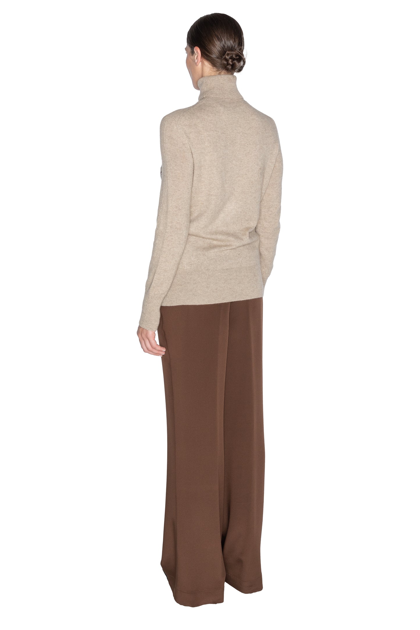 'LUXE BOUQUET BROWN' SLIM TURTLENECK - - Libertine