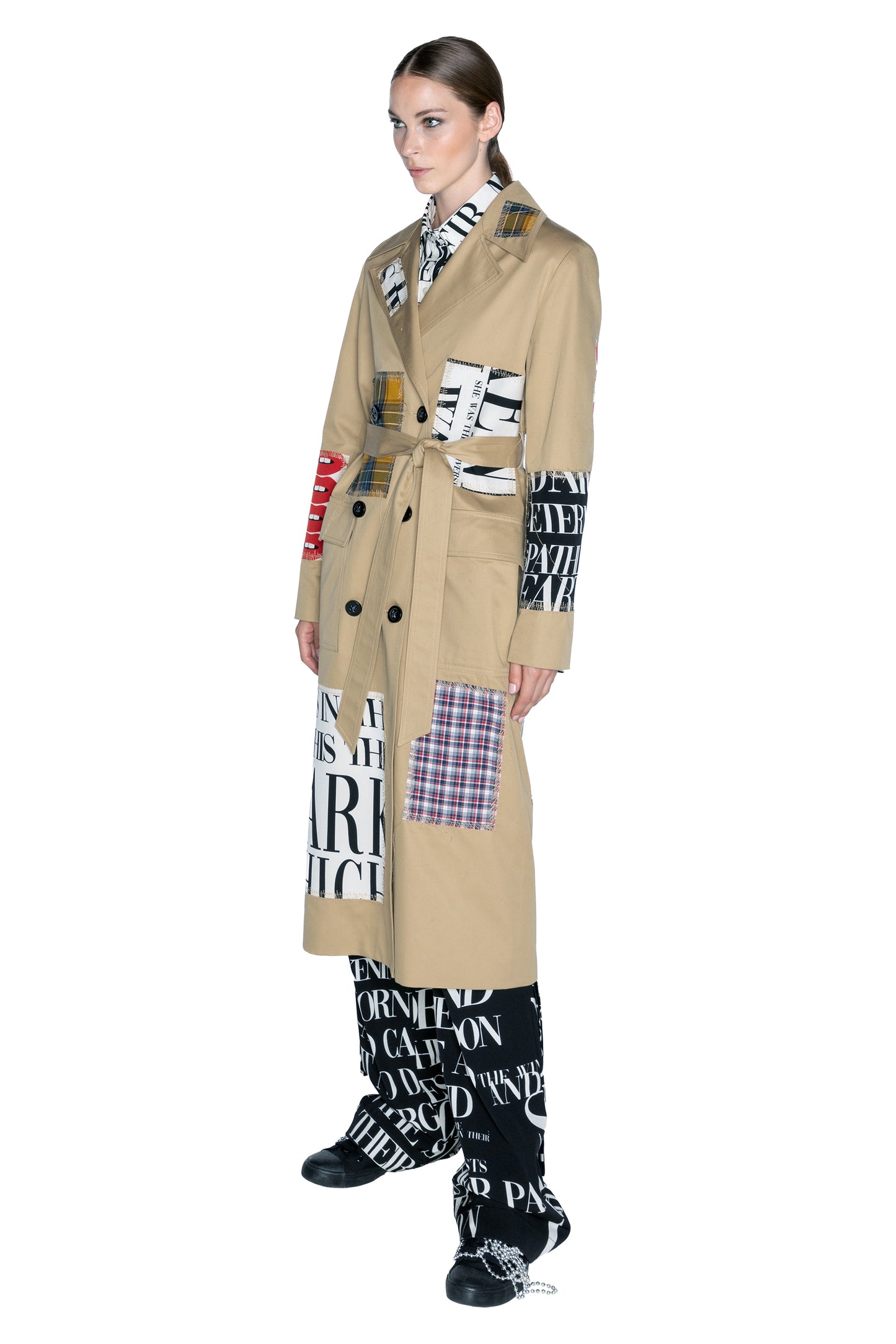 'PATCH HAPPY' LONG TRENCH COAT - - Libertine