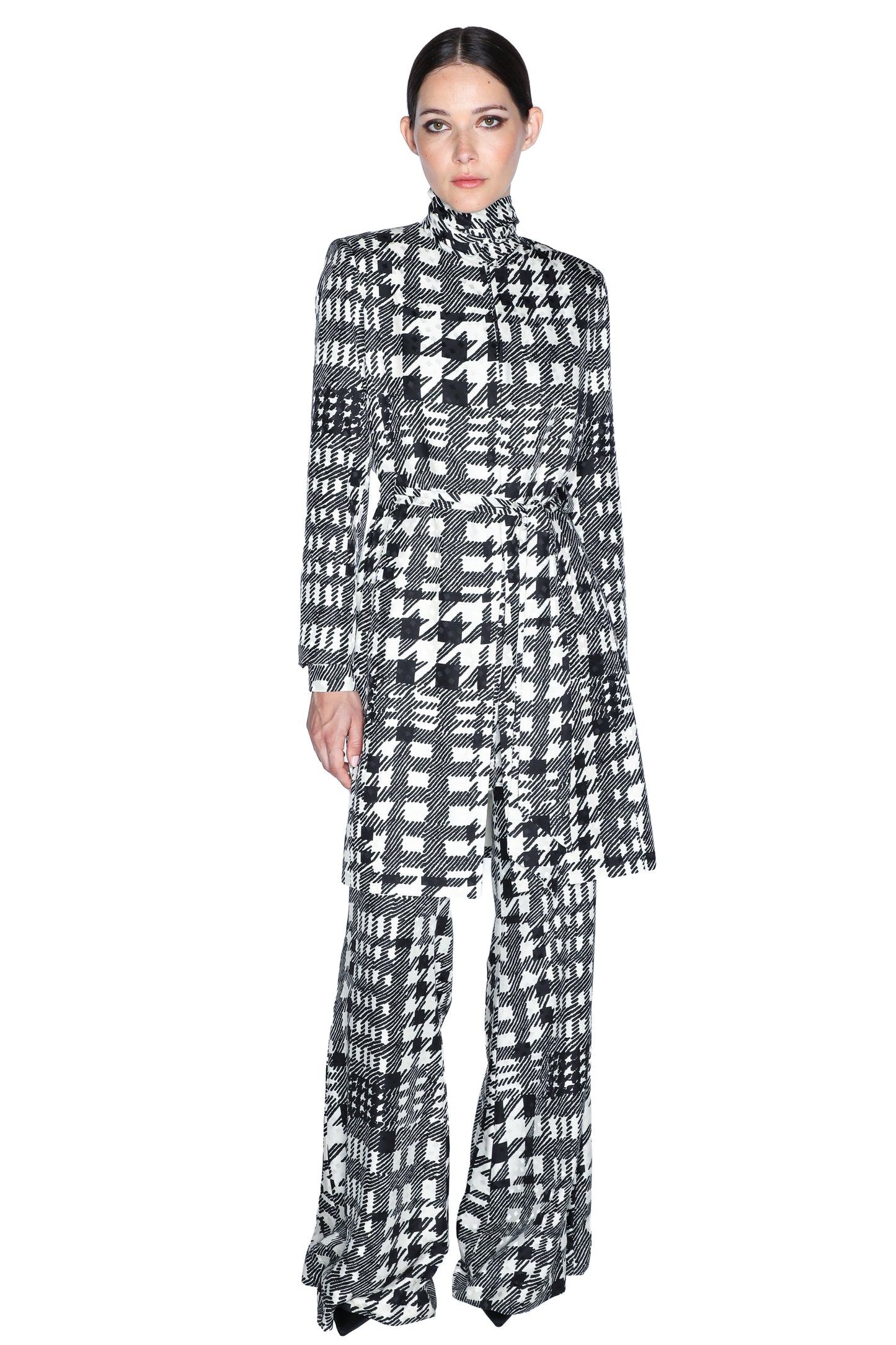 'PEGGYS HOUNDSTOOTH' COLLARLESS WRAP COAT - - Libertine
