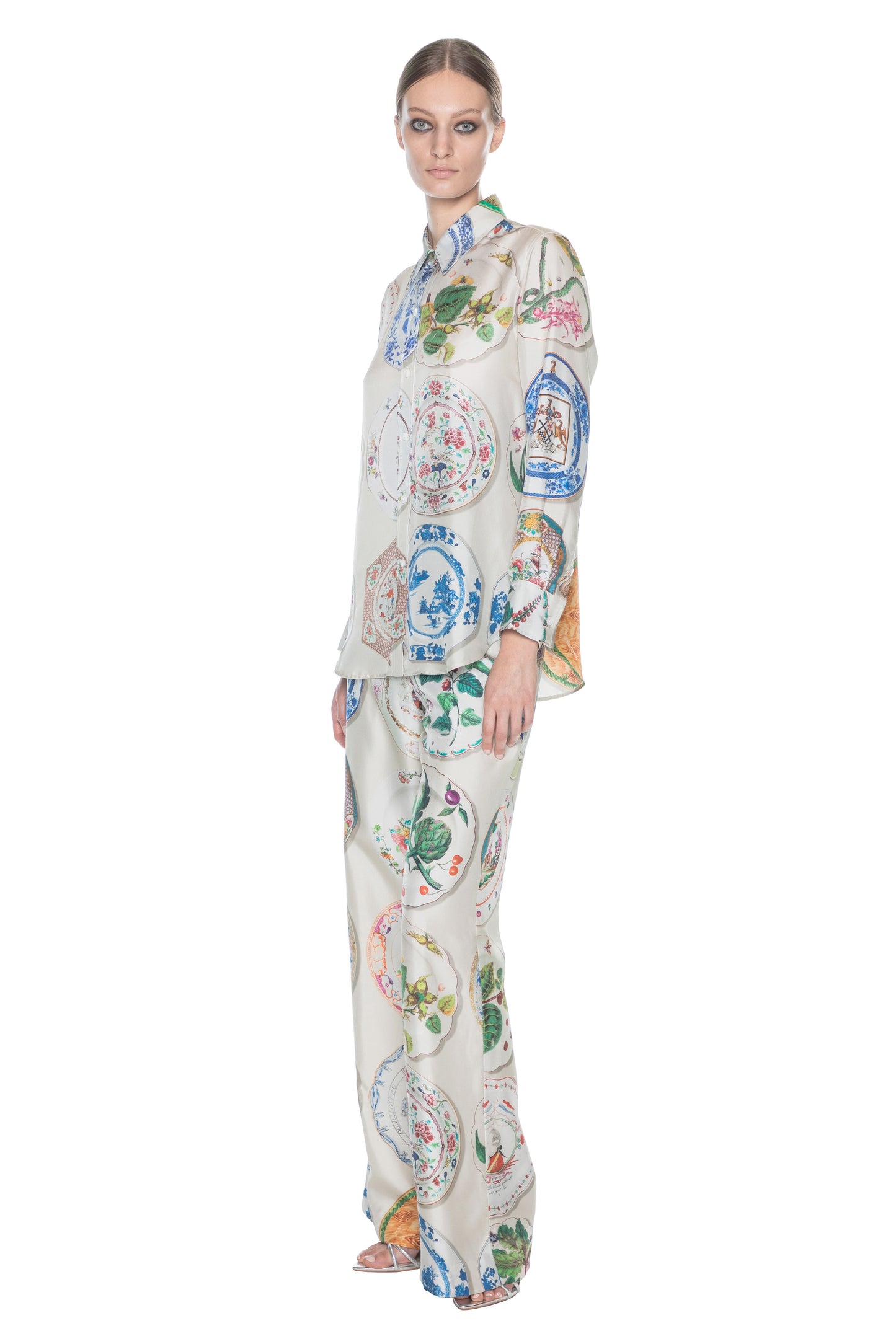 'CHELSEA PLATES' NEW CLASSIC SHIRT - CLASSIC SHIRTS - Libertine