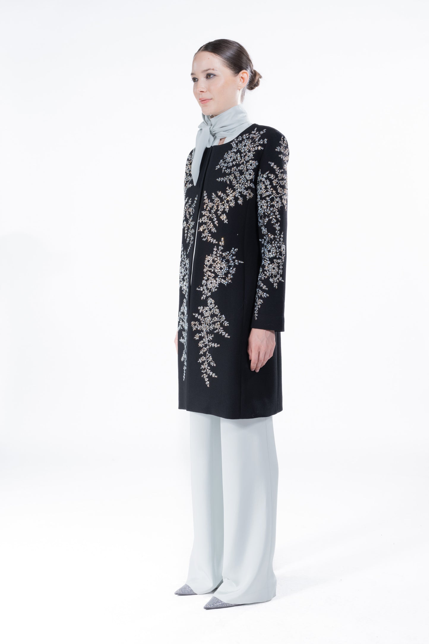 'PAISLEY FLORETTES' CLASSIC COLLARLESS COAT - - Libertine