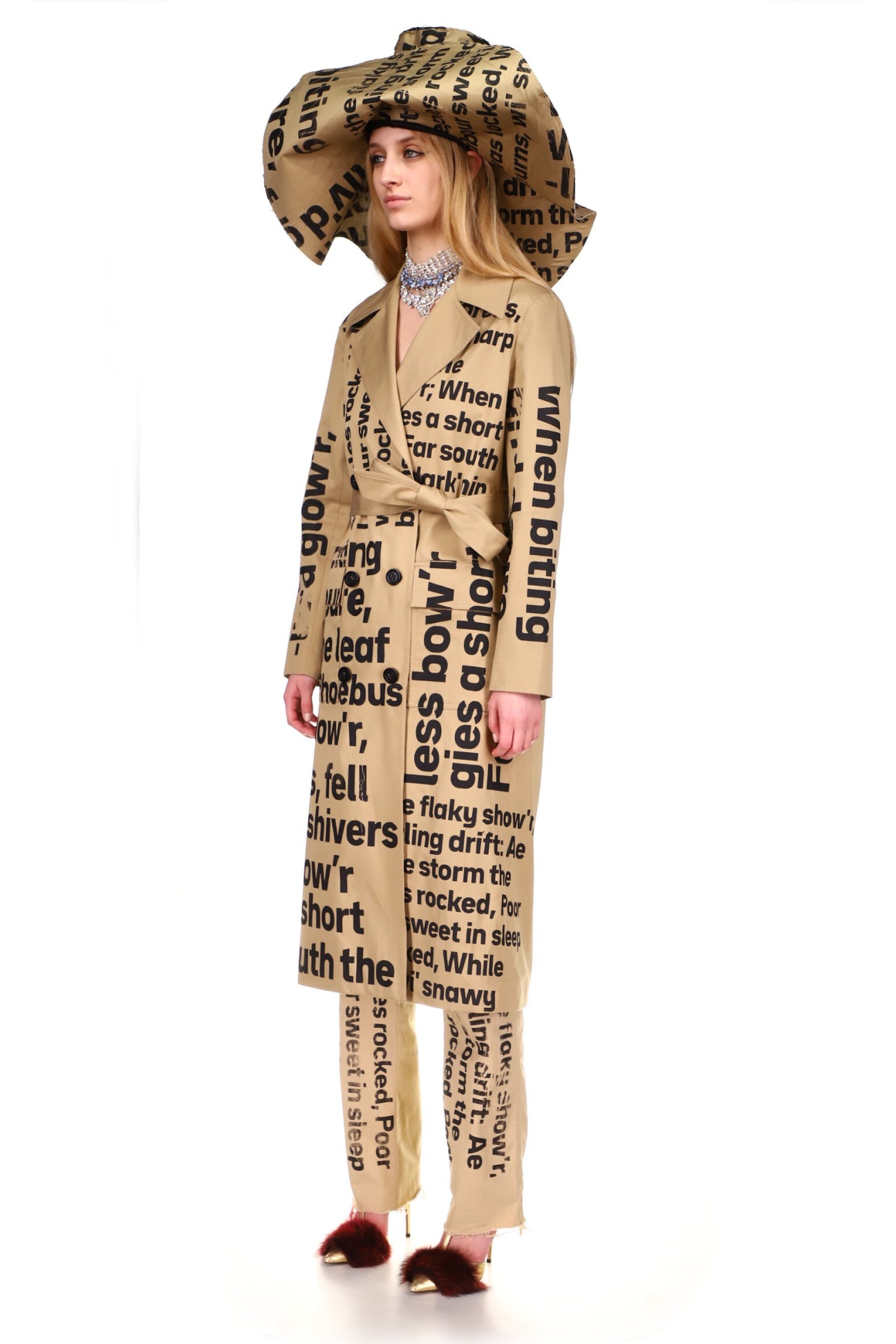 SILK SCREENED ‘ROBERT BURN'S WINTER'S NIGHT' LONG LEAN TRENCH IN KHAKI - COATS - Libertine