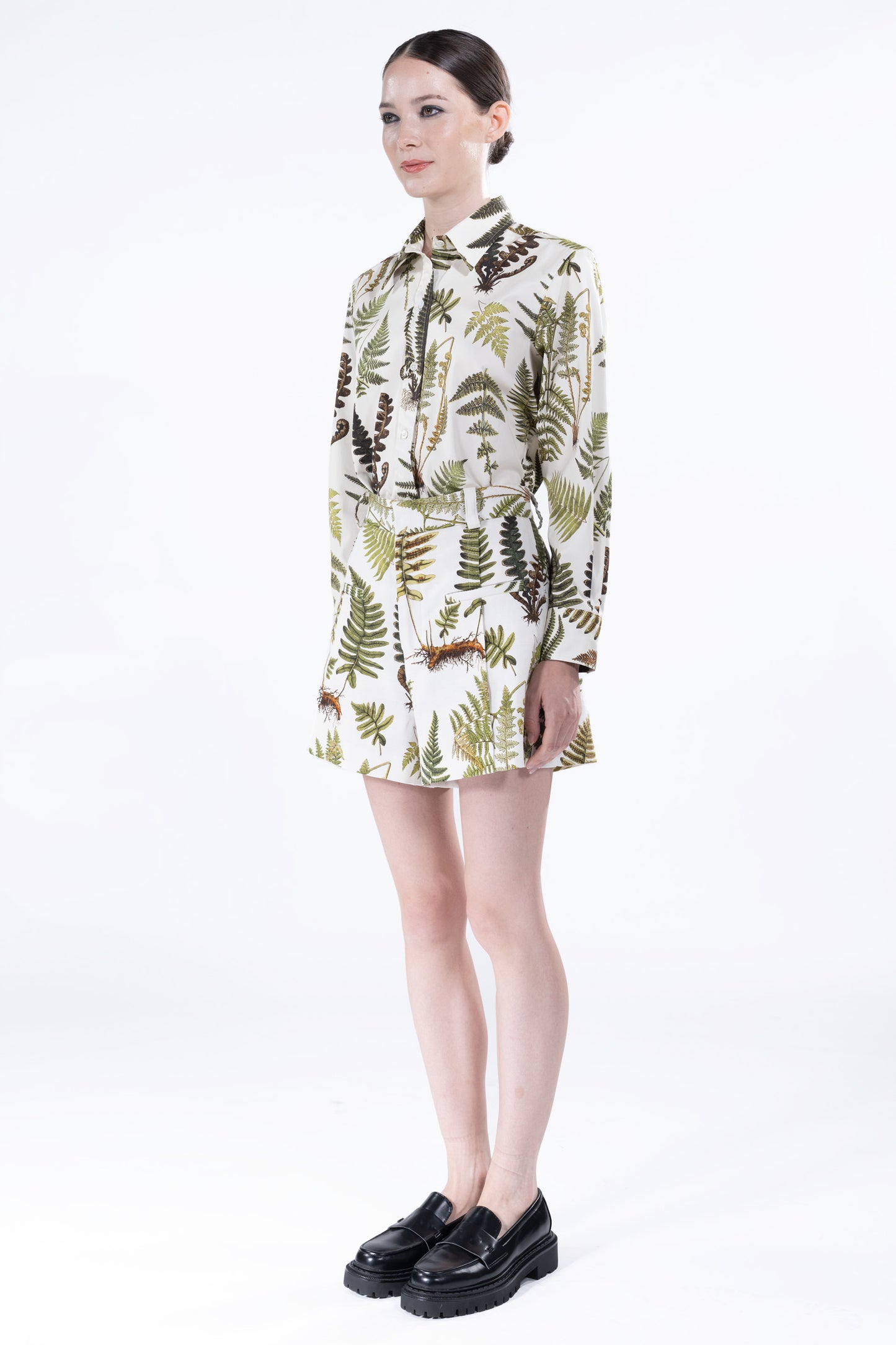 'FERNIE' HIGH WAISTED SHORTS - - Libertine