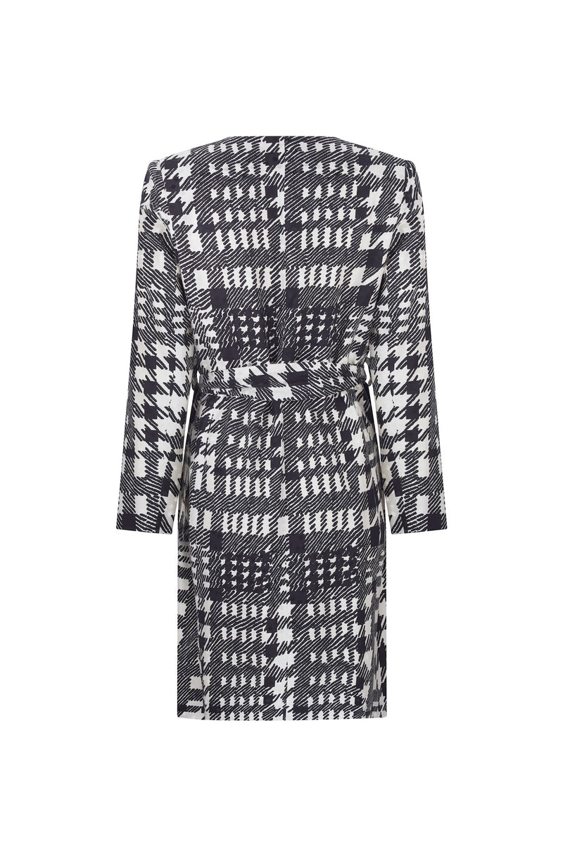 'PEGGYS HOUNDSTOOTH' COLLARLESS WRAP COAT - - Libertine