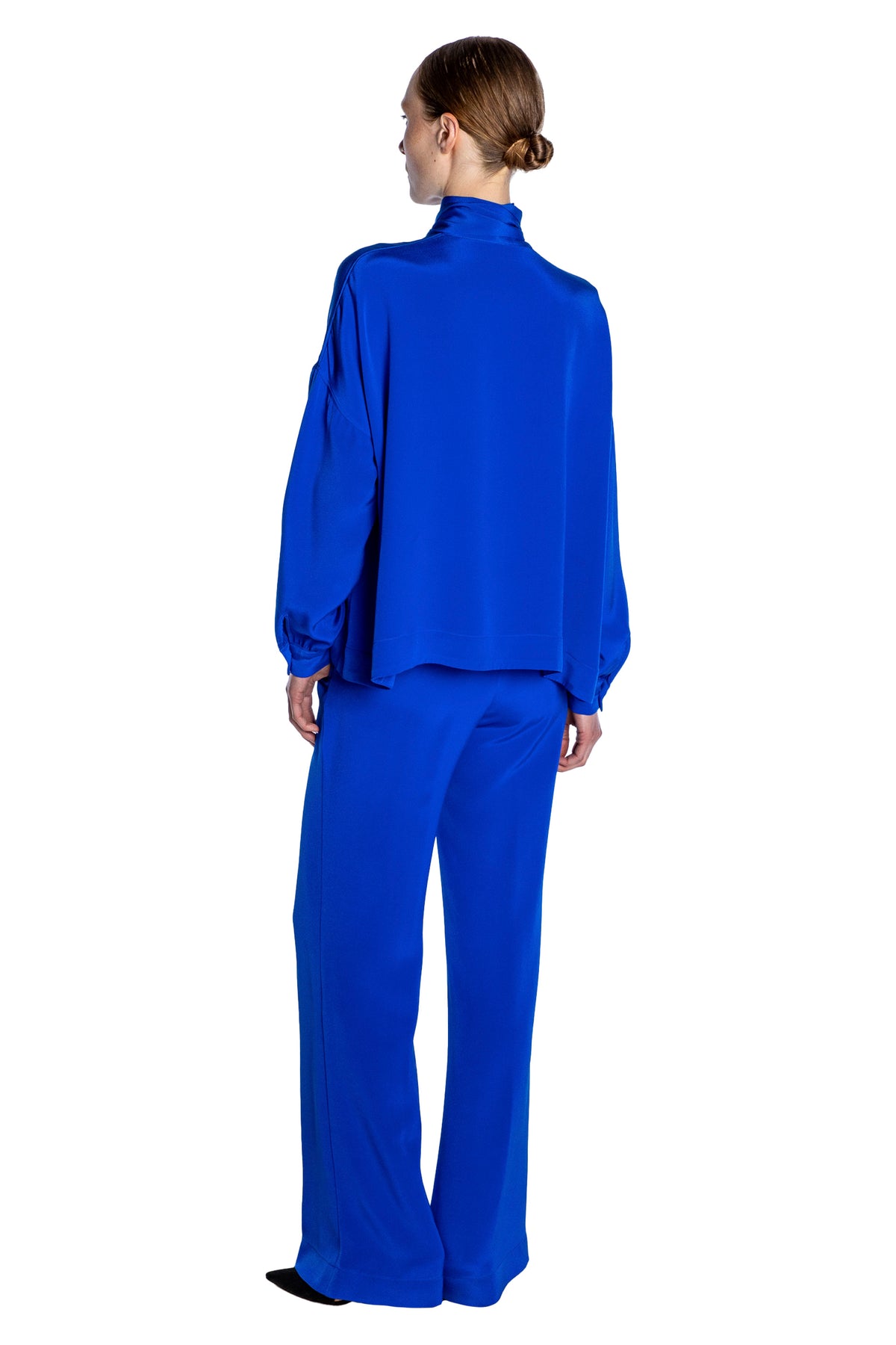 'OVERSATURATED SILKS' BLUE TIE BLOUSE - TOPS - Libertine