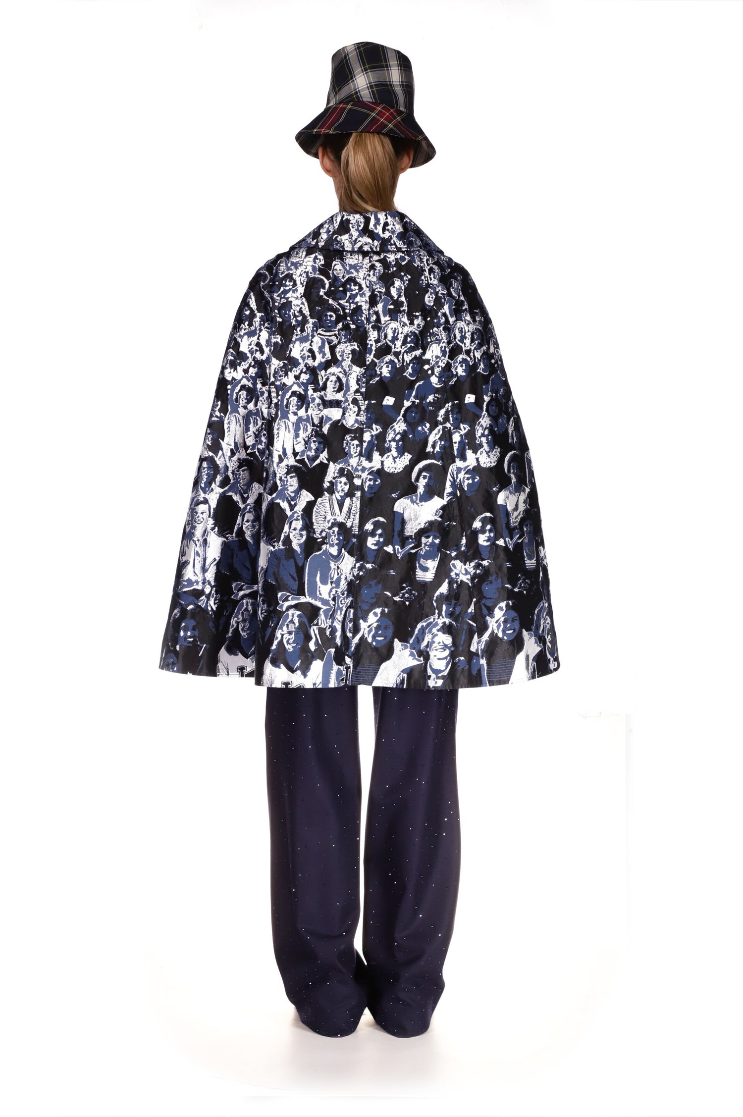 'IN WITH THE CROWD' SHORTIE CAPE - BLAZERS - Libertine